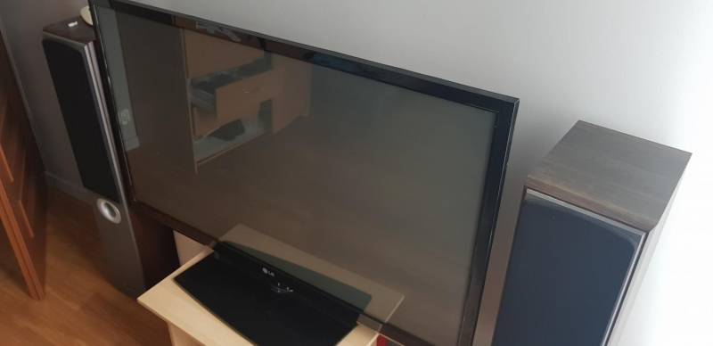 ox_telewizor-lg-50cali-hdmi-usb-pilot-lg50pk350