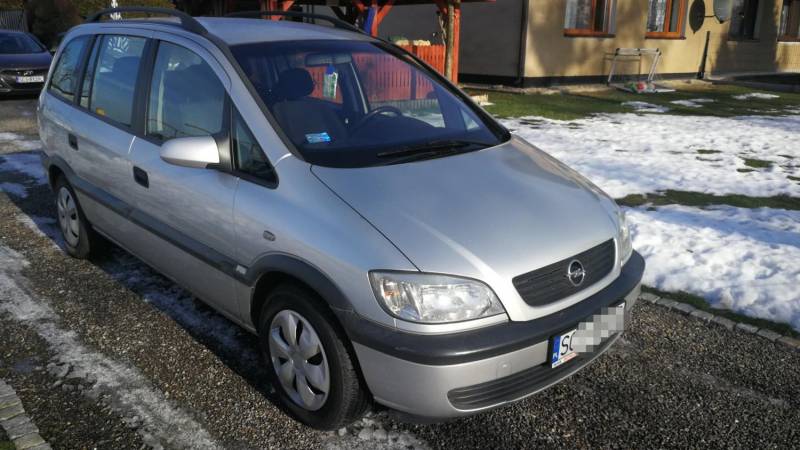 ox_opel-zafira-16benzyna-zadbany-klimatyzacja