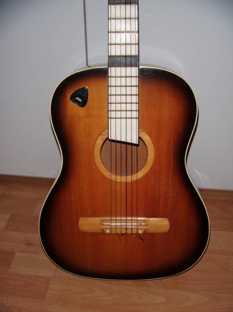 ox_sprzedam-gitare-akustyczna