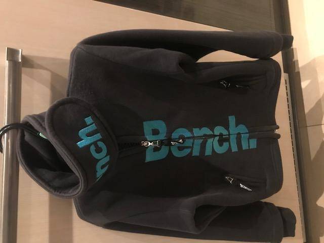 ox_kurtka-esprit-kombinezon-lupily-bluza-bench-pletwy-aquatic-dzieciece
