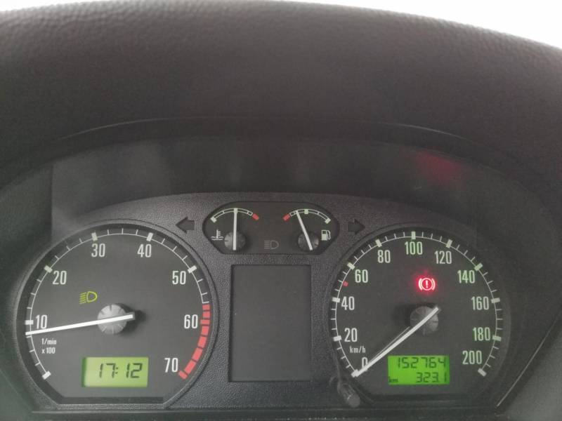 ox_skoda-fabia-14-mpi-2003rwspomaganie152tys-km