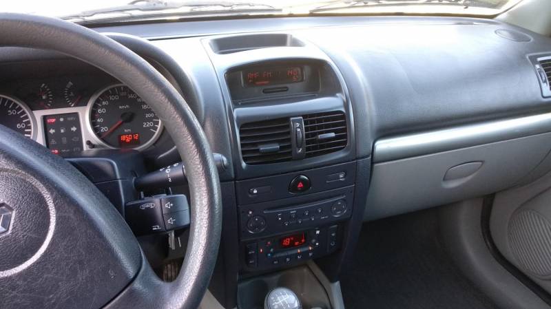 ox_renault-clio2