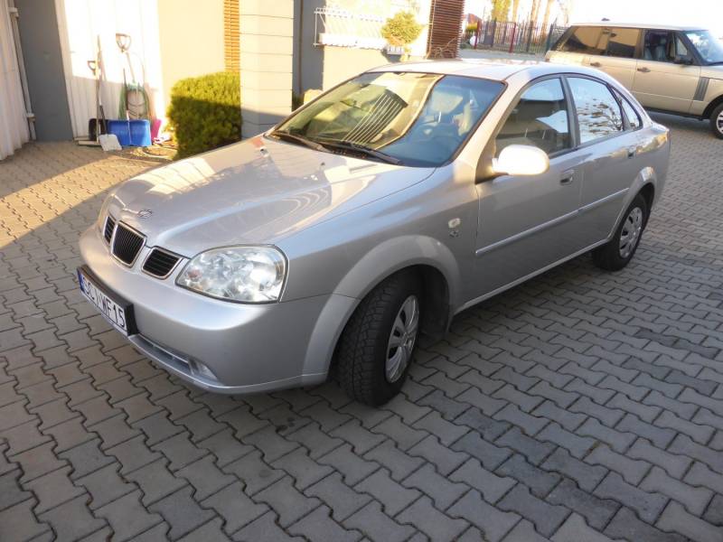 ox_daewoo-nubira-stan-dobry-tanio-2004-r
