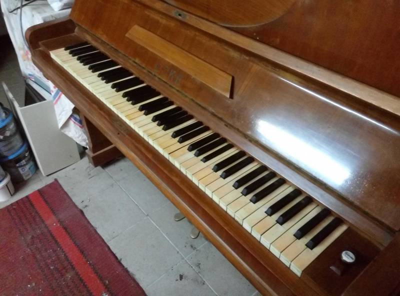 ox_zabytkowe-pianino-carl-ecke-barek-schowek