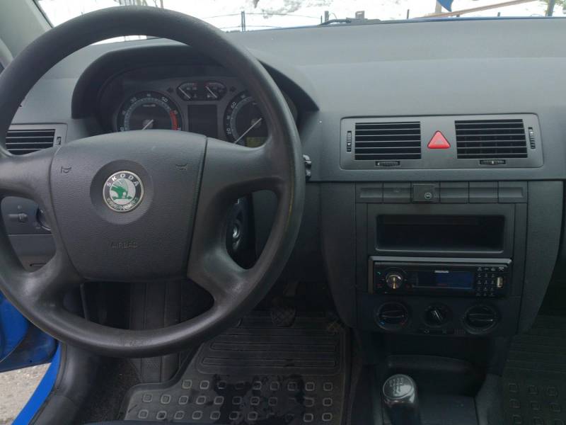 ox_skoda-fabia-12-kombi-benzynalpg