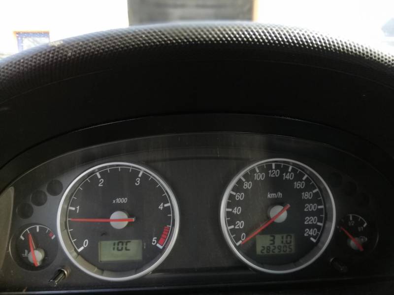 ox_ford-mondeo-mk3-20td-2003rdlugie-oplaty-hak-zamiana
