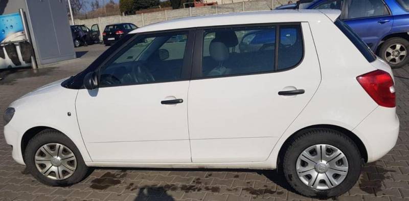 ox_sprzedam-skoda-fabia-16-tdi-2013