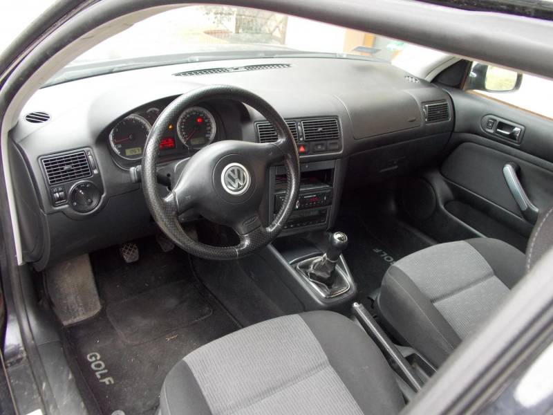 ox_vw-golf-iv-14-16v-klimatronic-tablice-sci-super-stan-2003r