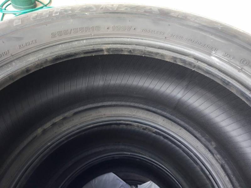 ox_4-opony-letnie-bridgestone-turanza-25555r18