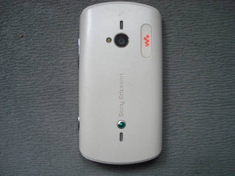 ox_sprzedam-telefon-sony-ericsson-wt-19i-bialy