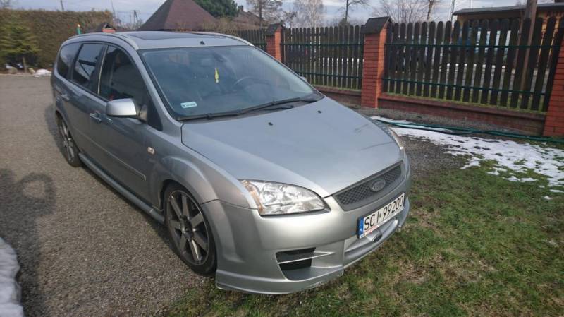 ox_sprzedam-ford-focus-2005-r