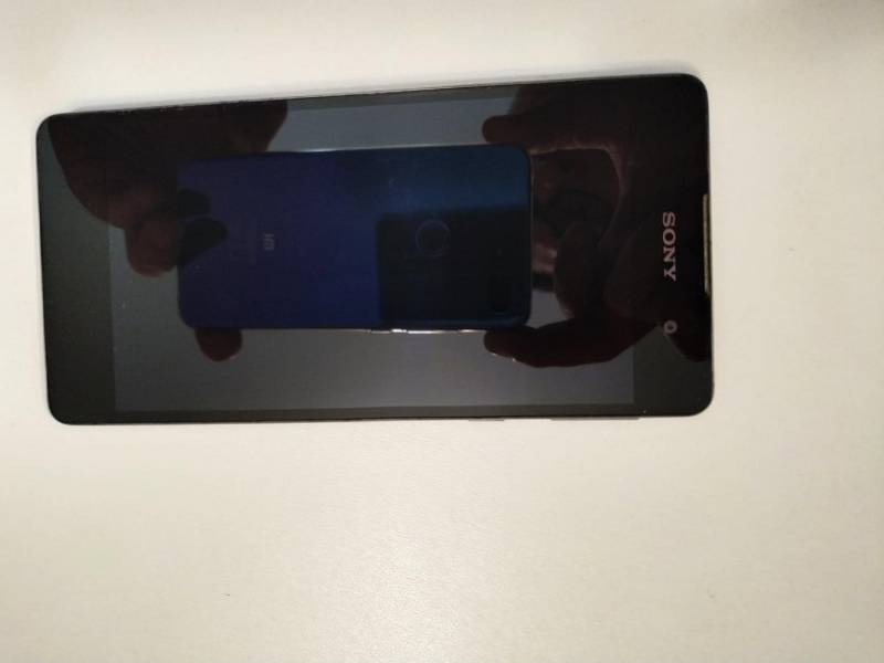 ox_sony-xperia-e5
