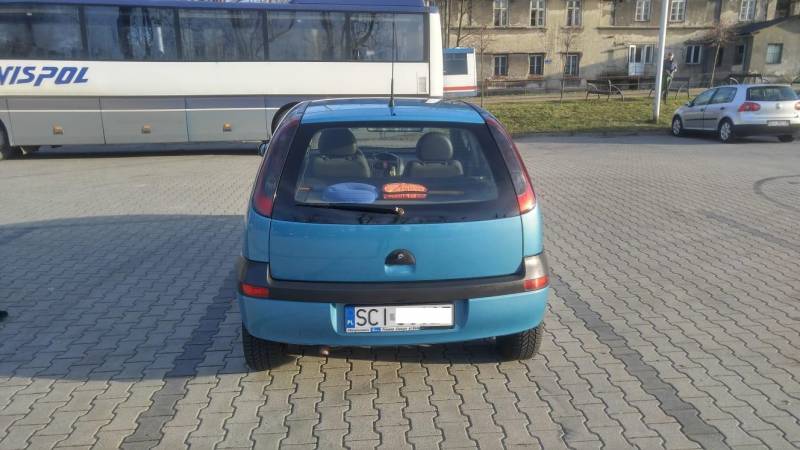 ox_opel-corsa-12-benzyna-2002-rklima-el-szyby-alu-felgi