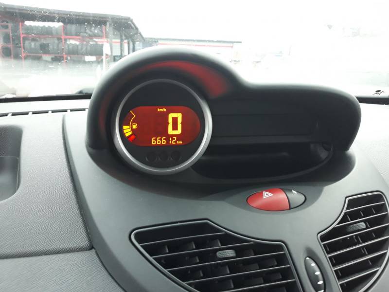 ox_renault-twingo-ii