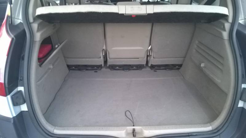 ox_sprzedam-renault-scenic-ii-16-benzyna