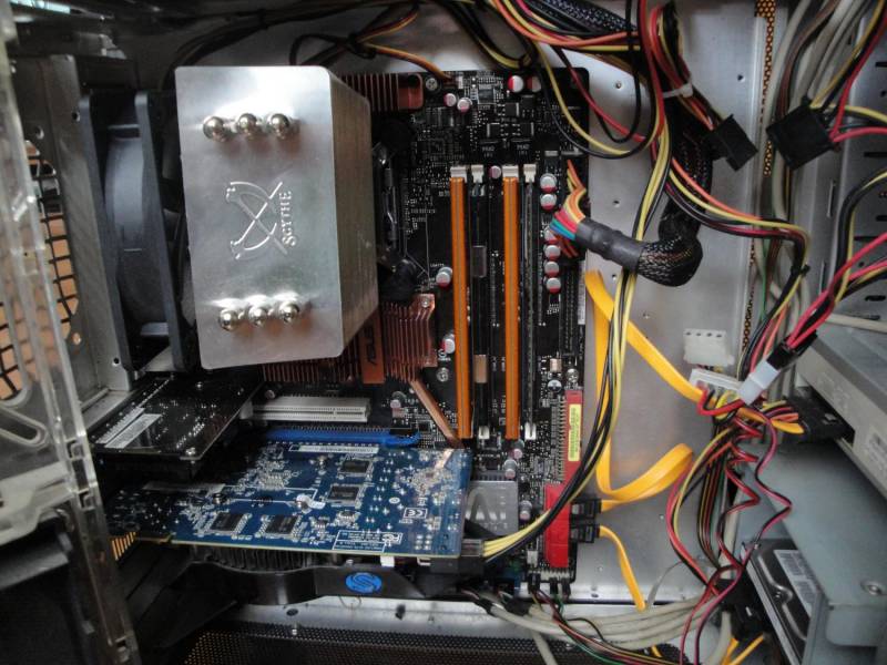 ox_pc-asus-p5e-deluxe-2x3-ghz-4gb-ram-vapor-x-5750-dysk-500gb-620watt