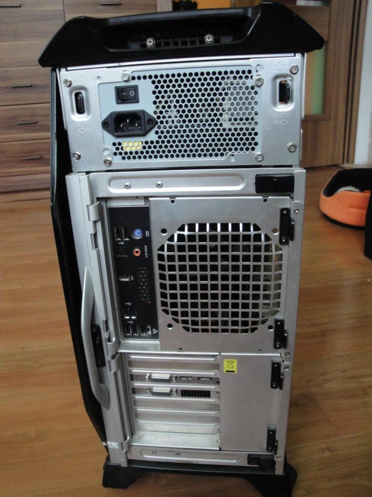ox_pc-asus-p5e-deluxe-2x3-ghz-4gb-ram-vapor-x-5750-dysk-500gb-620watt