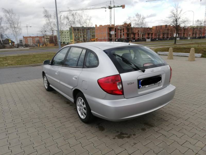 ox_okazja-fajny-kia-rio-15-benzyna-2004-rok-lift-klima