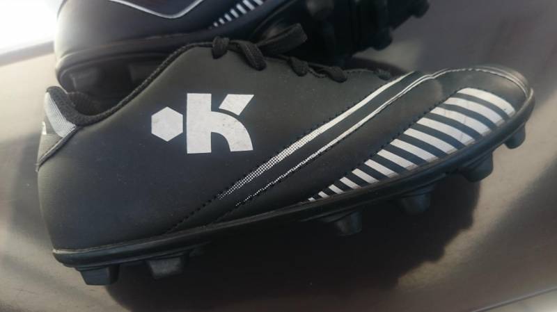 ox_nowe-buty-sportowe-kipista-korki-rozm-34