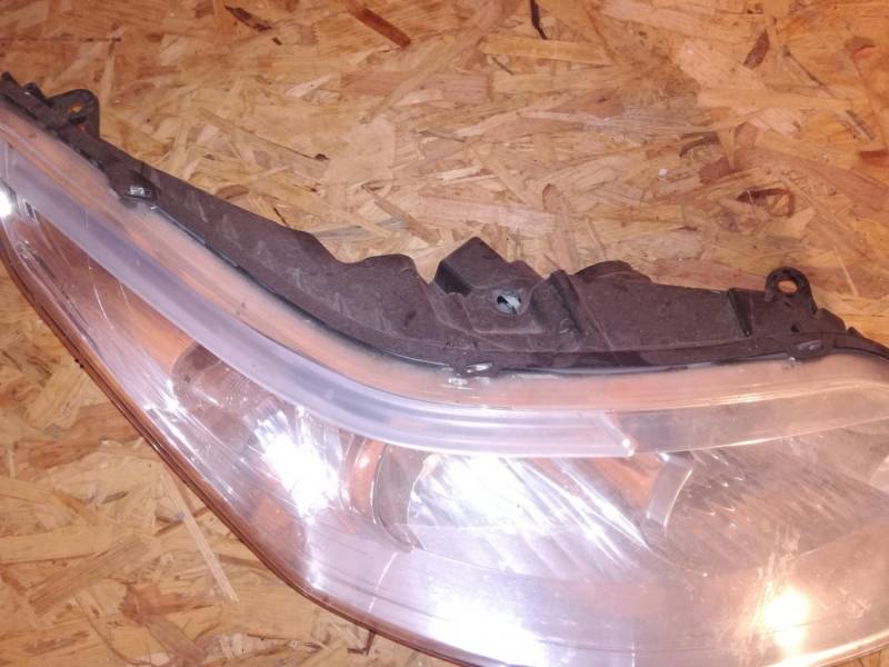 ox_lampa-prawa-citroen-c4-2007