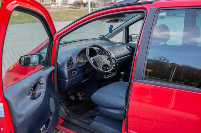 ox_volkswagen-sharan-i-1999-19-tdi
