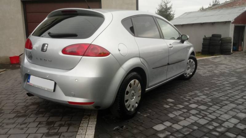 ox_seat-leon-ii-20062007-2-letni-lpg-gaz-climatic-niski-przebieg