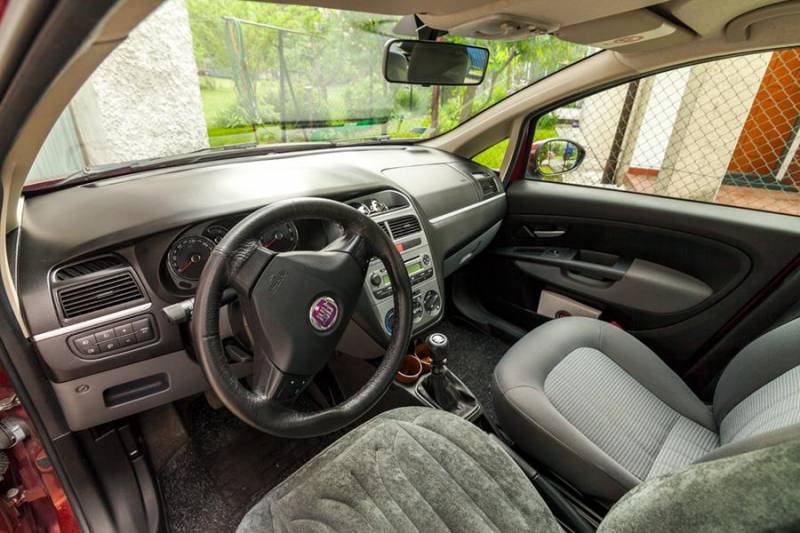 ox_fiat-linea-14-77km-2009-r-krajowy-klima