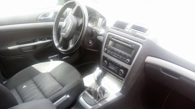 ox_skoda-octavia-kombi-16-tdi-4x4-2010r-204-tys-do-negocjacji