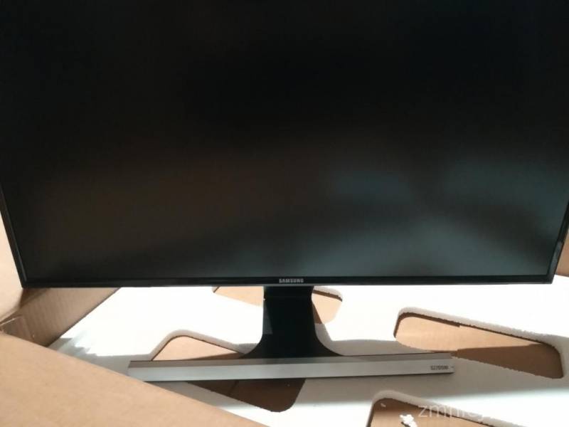 ox_full-hd-markowy-monitor-komputera