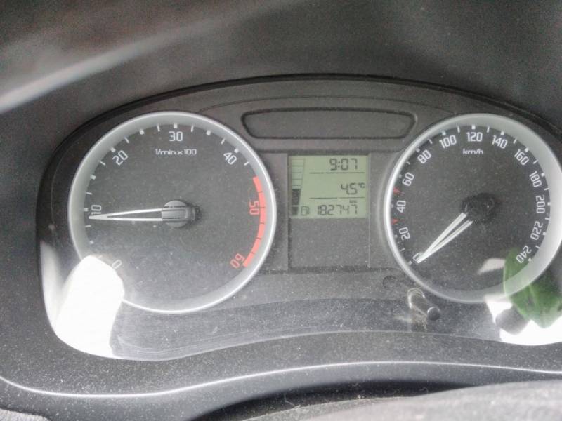 ox_sprzedam-skoda-fabia-14-tdi-2008r