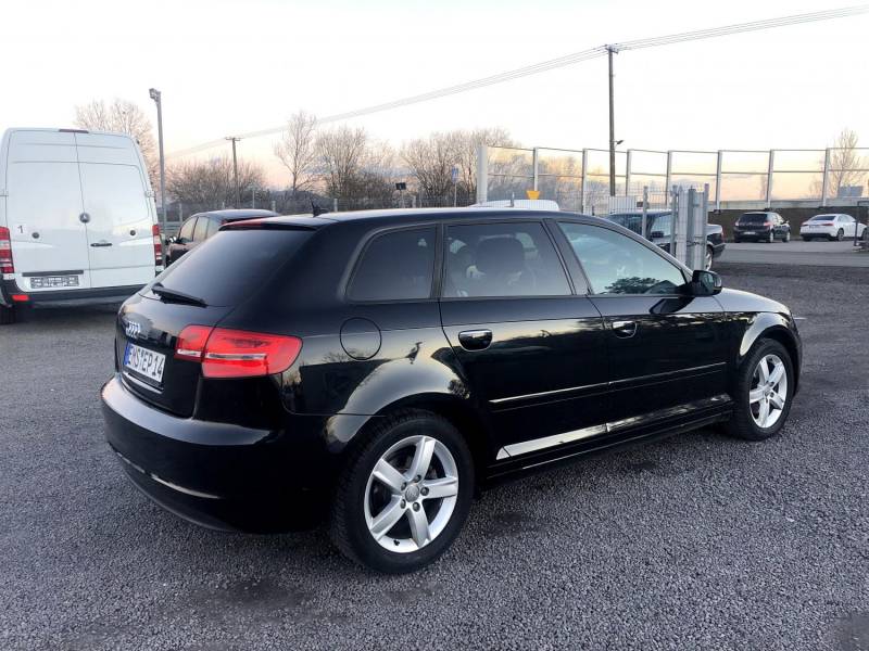 ox_audi-a3-sportback-20-tdi-bose-niski-przebieg