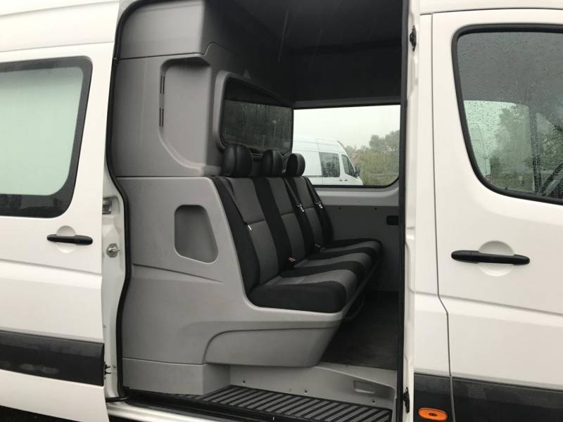 ox_vw-crafter-20-tdi-brygadowka-klima-tempomat-navi