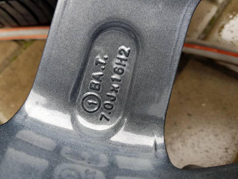 ox_sprzedam-nowe-felgi-aluminiowe-i-bardzo-dobrym-stanie