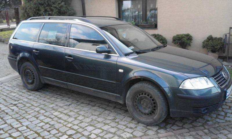 ox_volkswagen-passat-kombi-2003-r-19-tdi-130-km