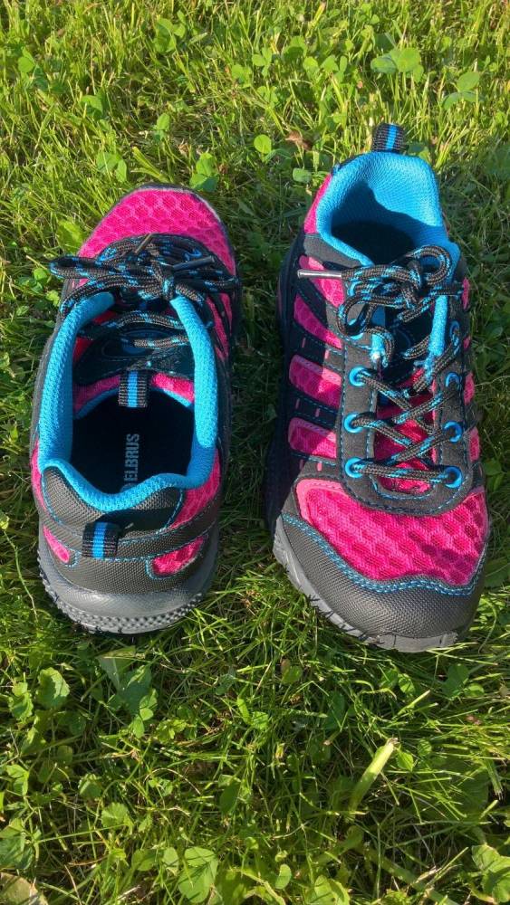 ox_sprzedam-buty-sportowe-dzieciece-elbrus