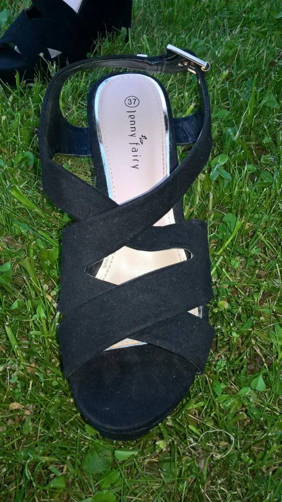 ox_sprzedam-buty-damskie-na-koturnie