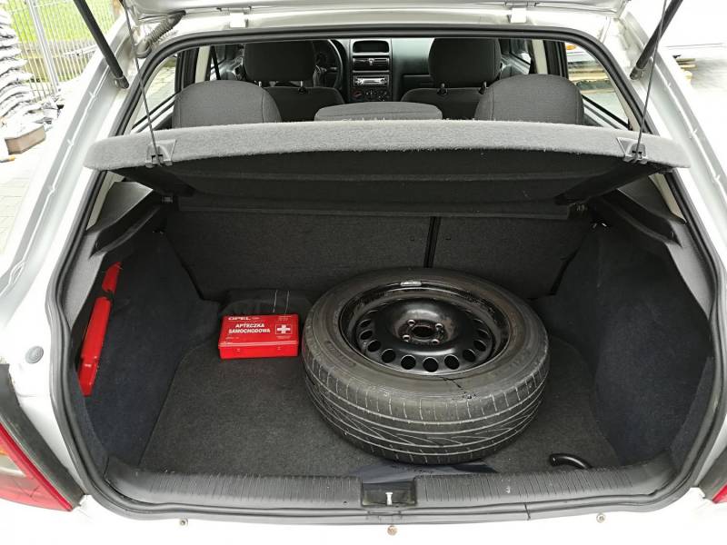 ox_opel-astra-r-2005-14-benzyna-lpg