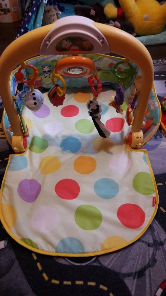 ox_mata-edukacyjna-fisher-price-autko