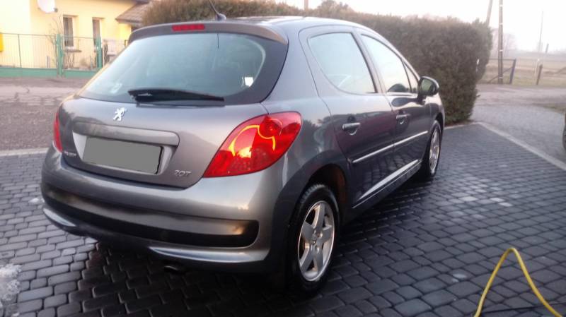 ox_peugeot-207-krajowy-14-benzyna-climatronic