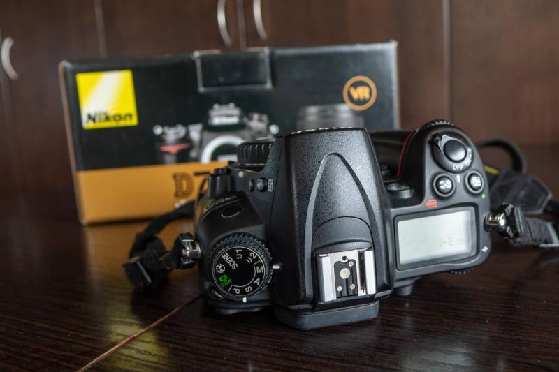 ox_aparat-nikon-d7000-body