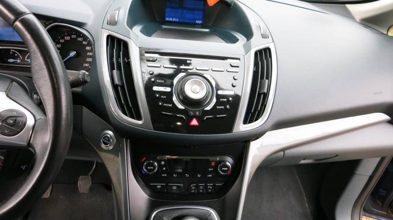 ox_ford-c-max-sprzedam-ford-c-max-16-tdci-115km-6-biegow-2012-nawigacja