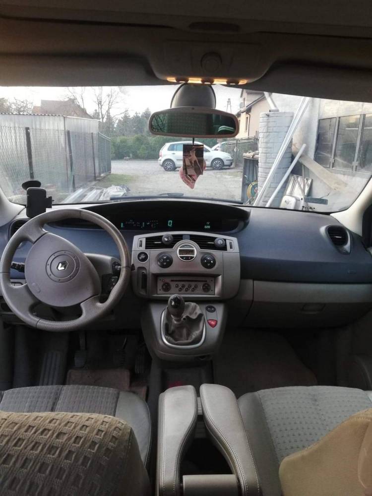 ox_renault-grande-scenic