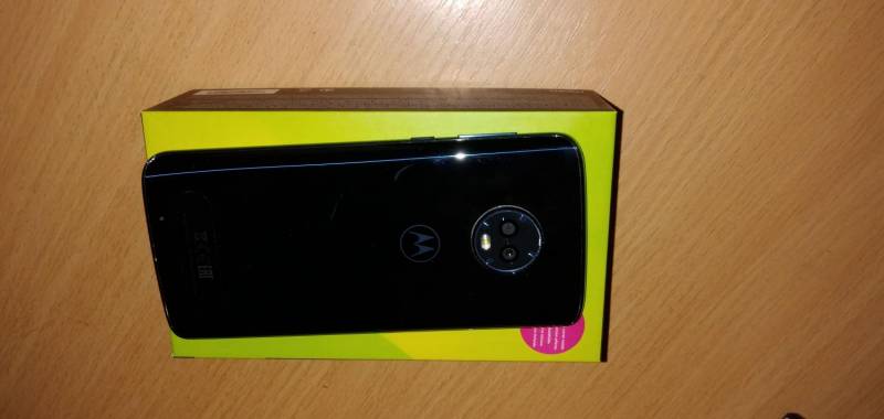 ox_moto-g6-57-332gb-lte-ds