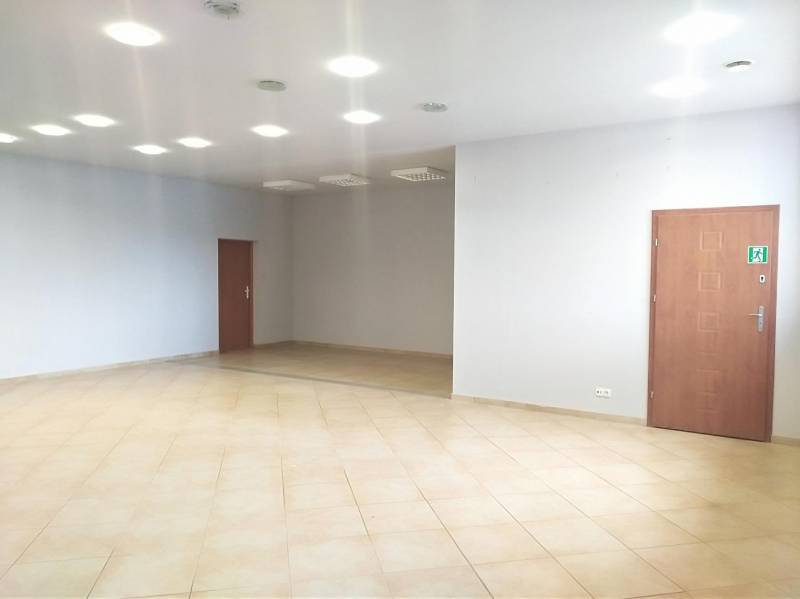 ox_do-wynajecia-obiekt-uslugowohandlowy-560-m2-skoczow-gorny-bor