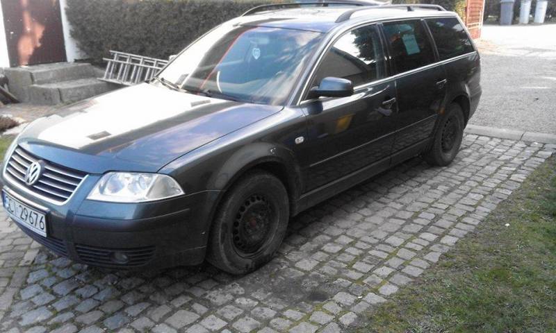ox_volkswagen-passat-kombi-2003-r-19-tdi-130-km