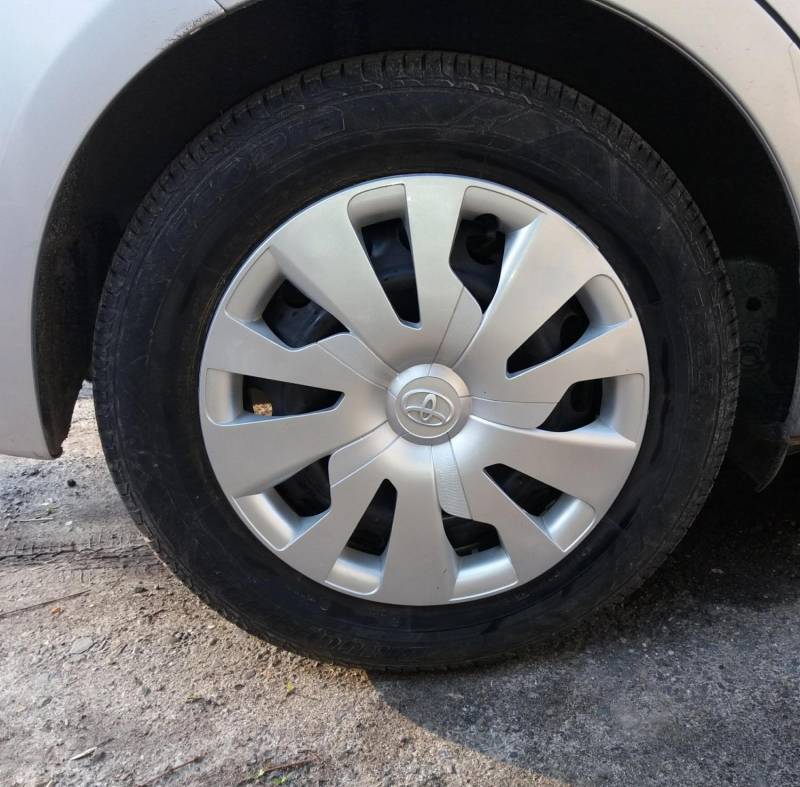 ox_kolpaki-toyota-yaris-15-oryginal
