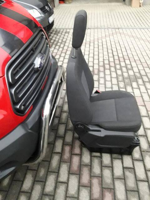 ox_siedzenie-ford-transit-pojedyncze-od-pasazera-2015r