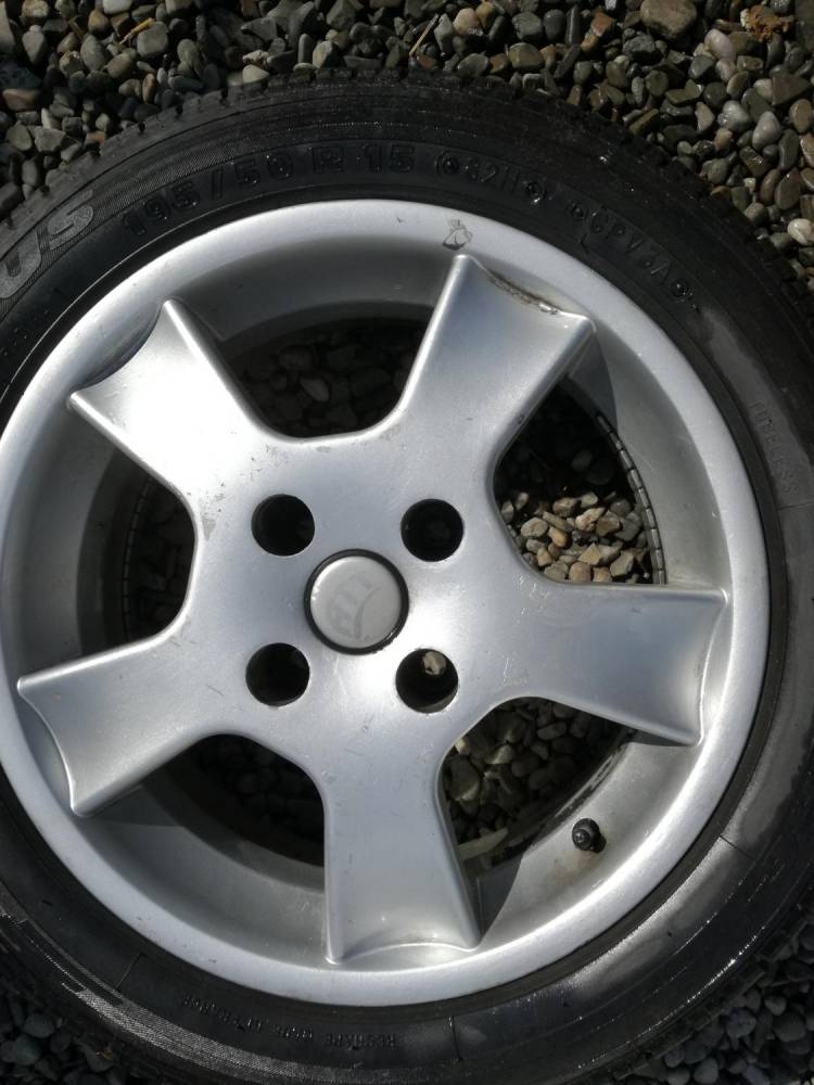 ox_alufelgi-z-oponami-peugeot-206