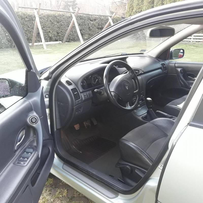 ox_renault-laguna-2005-19dci