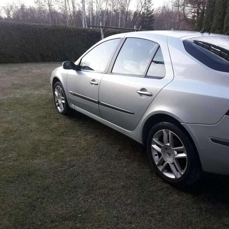 ox_renault-laguna-2005-19dci